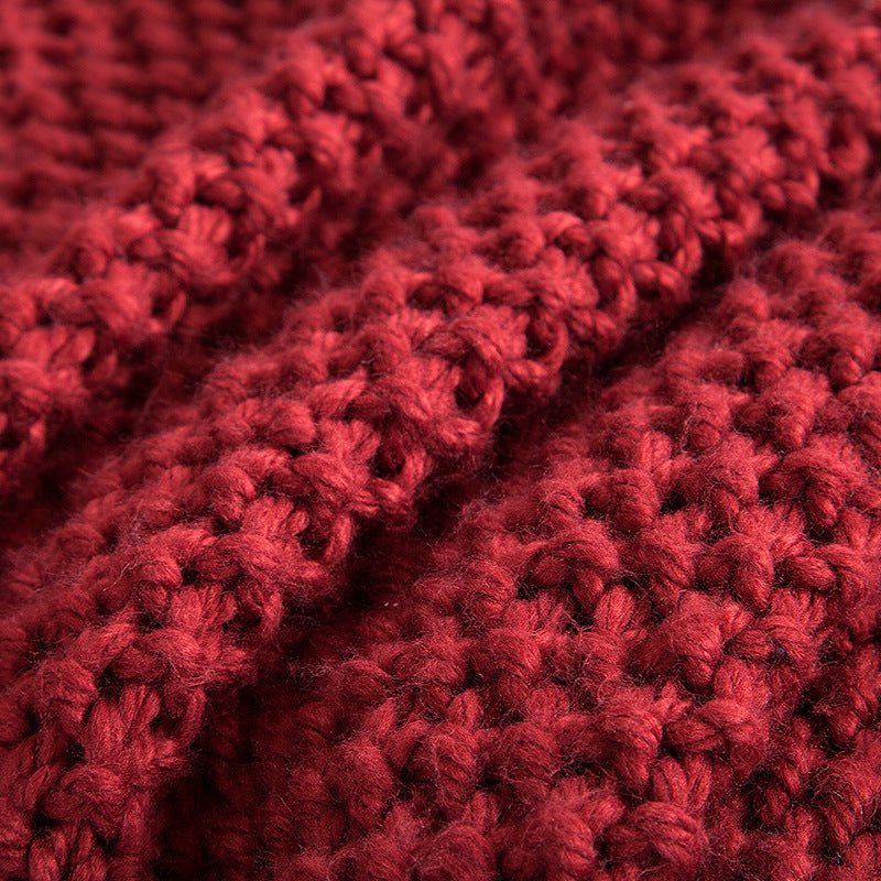 Wine Red Icelandic Wool Blanket: Cozy Elegance for Every Season